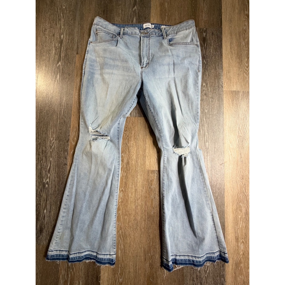 True Craft Flare Jeans Womens 18WR Light Wash Distressed High Rise Raw Hem